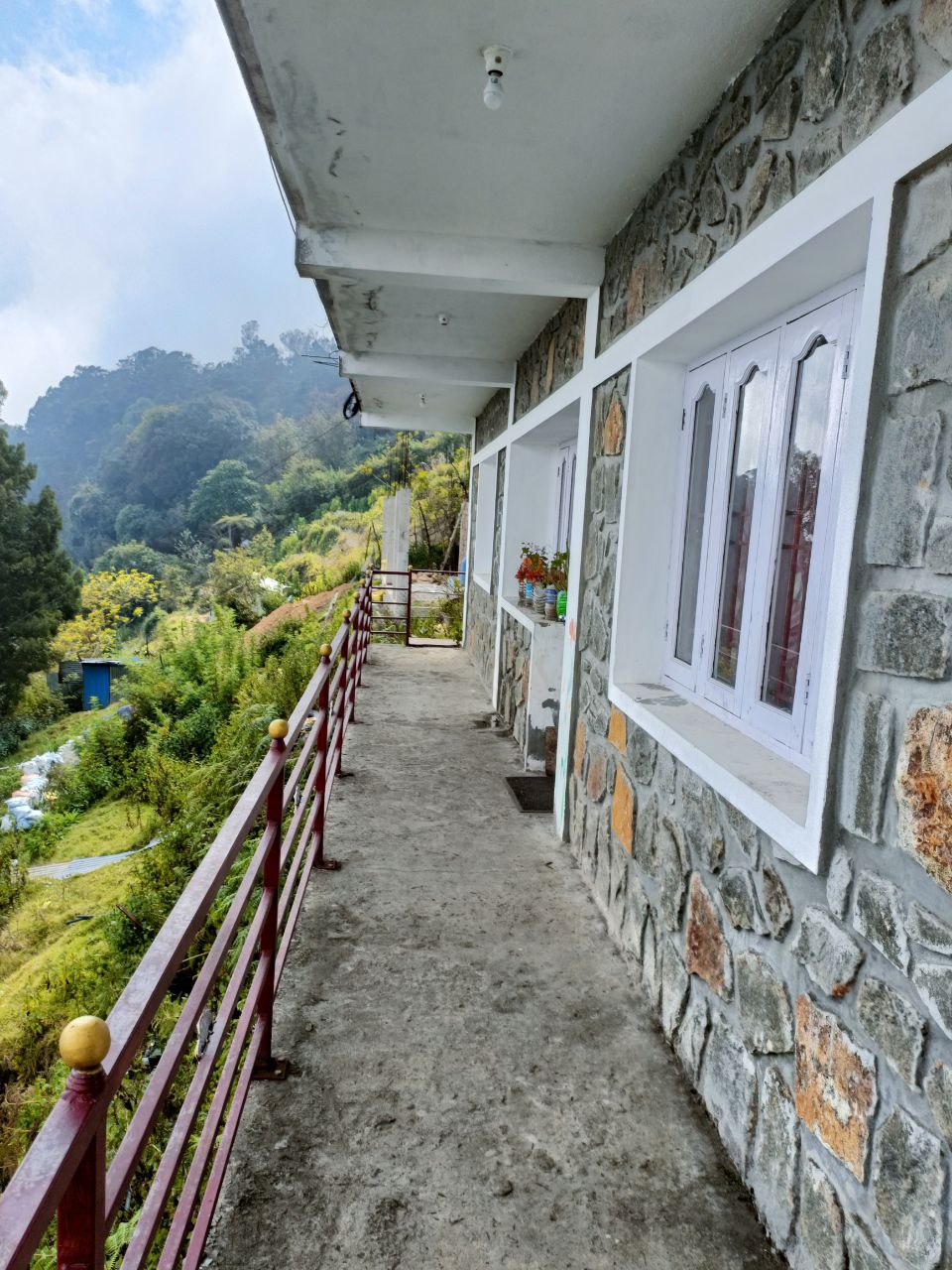 3 BHK cottage in Vattakanal with panoramic mountain views